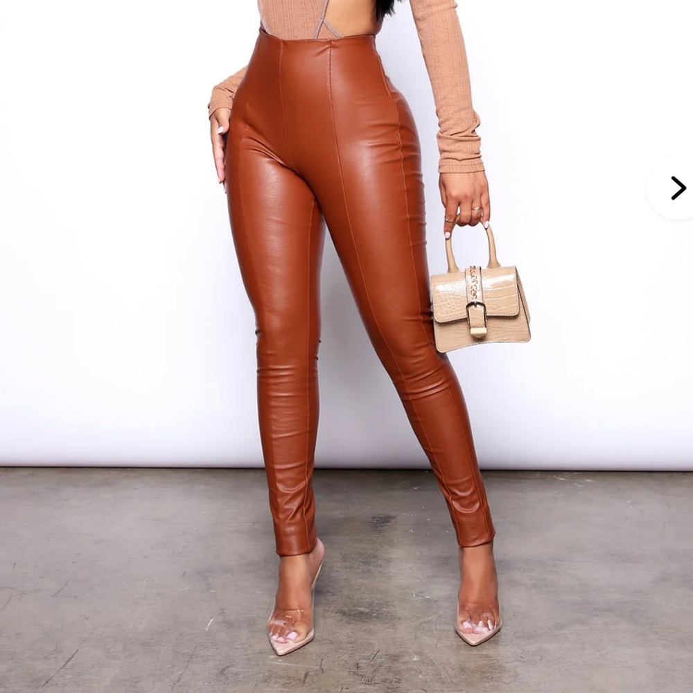 Brown High-Waisted Leather Pants size S
